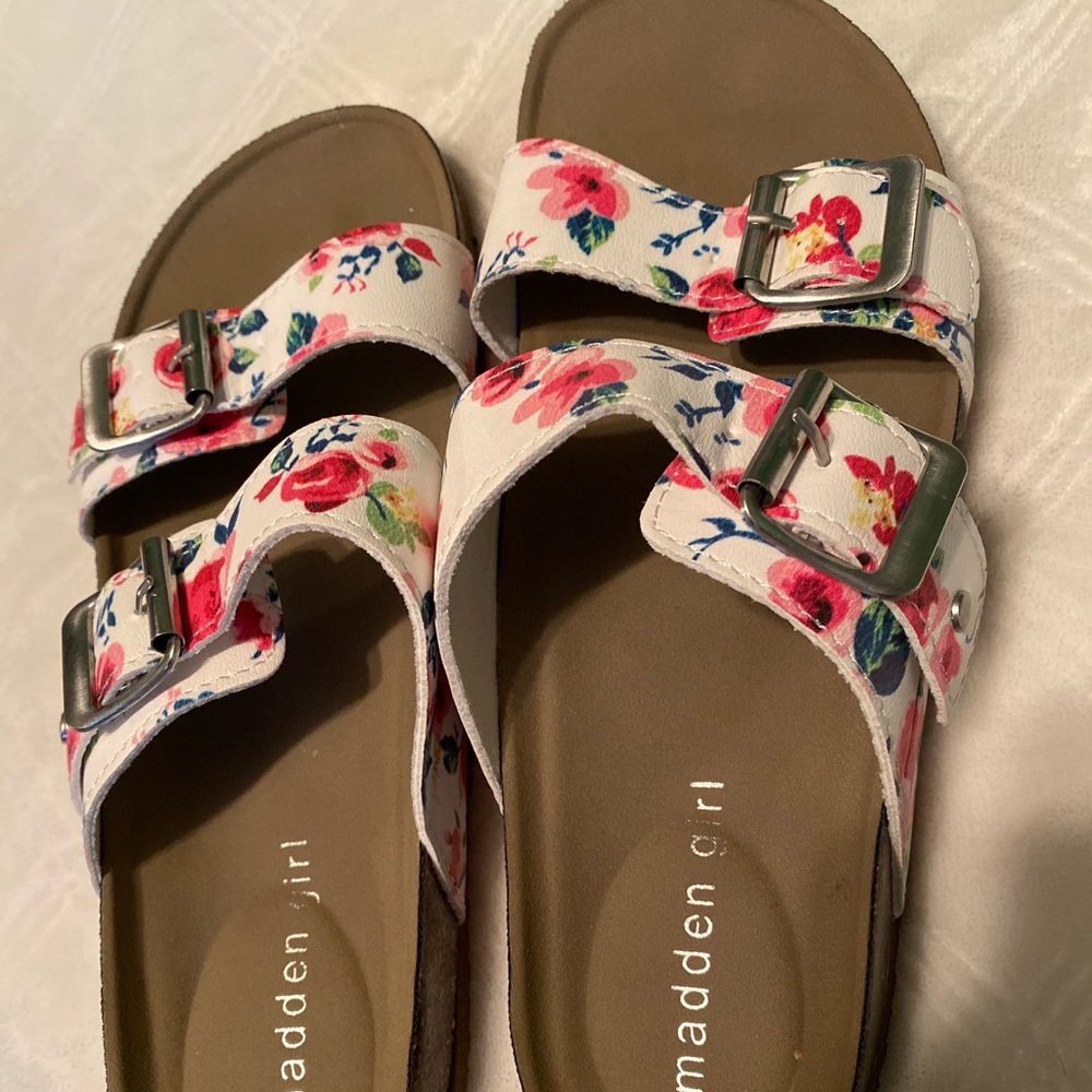 Madden girl sandals